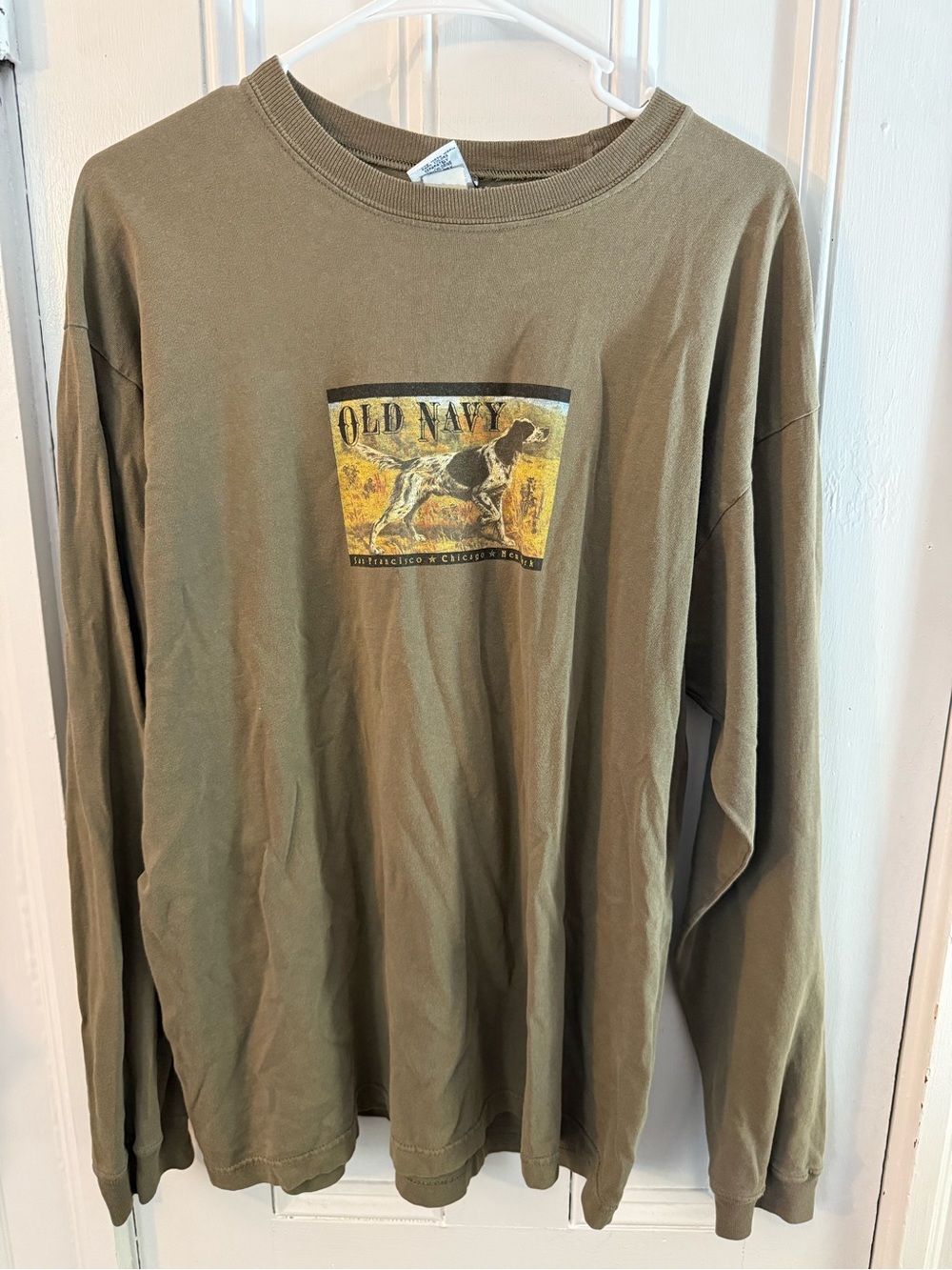 VintageOld Navy Men's Green Long-Sleeve with Hunting Dog Print Size M